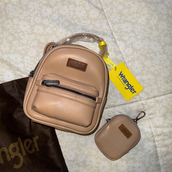Wrangler Tan Mini Backpack Set - Picture 3 of 7